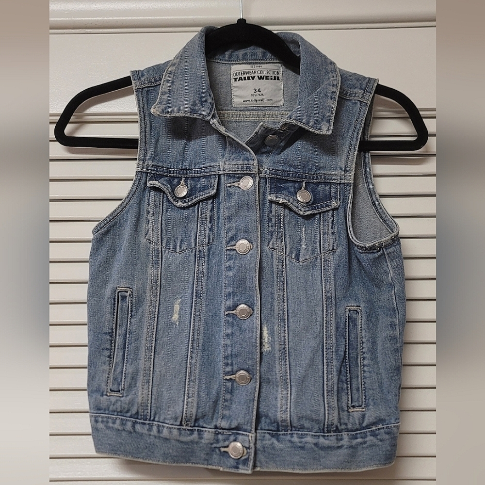Tally Weijl - Outerwear Collection Distressed Denim Button Vest With Pockets